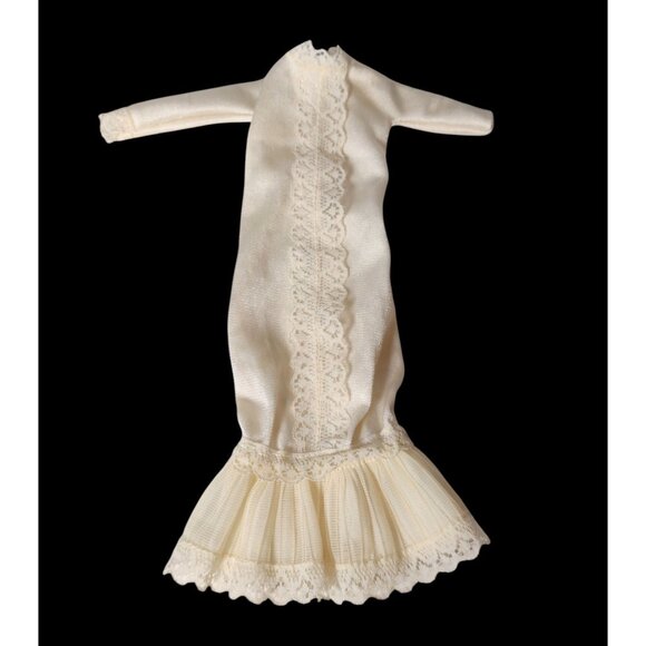Vintage 1981 Designer Originals Fun & Fancy Barbie Doll Gown Cream Lace - Picture 1 of 4